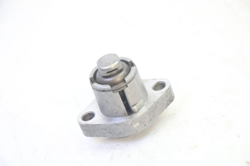 photo de CAM CHAIN TENSIONER HONDA FES S-WING SWING ABS 125 (2007 - 2015) - Technical close-up