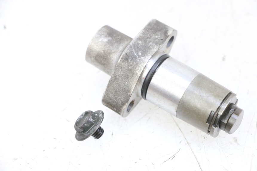 photo de CAM CHAIN TENSIONER KAWASAKI ZR 7 750 (1999 - 2001) - Zoom on usage condition