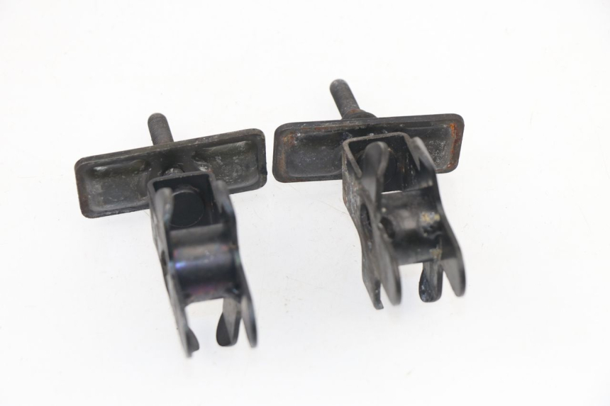 photo de CHAIN ADJUSTER SUZUKI GSX F GSXF 750 (1988 - 1998)