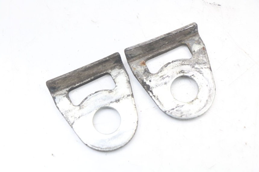 photo de CHAIN ADJUSTER HYOSUNG GTR 125 (2006 - 2008)