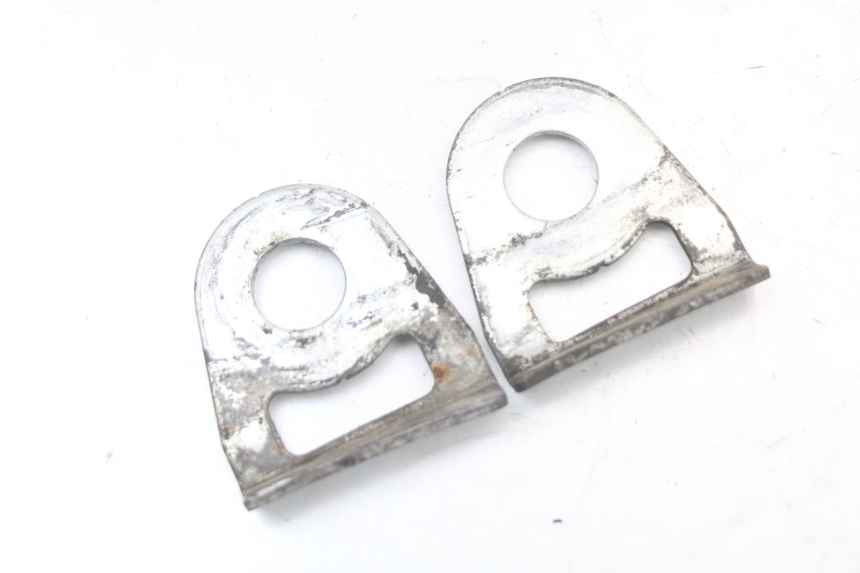photo de CHAIN ADJUSTER HYOSUNG GTR 125 (2006 - 2008)