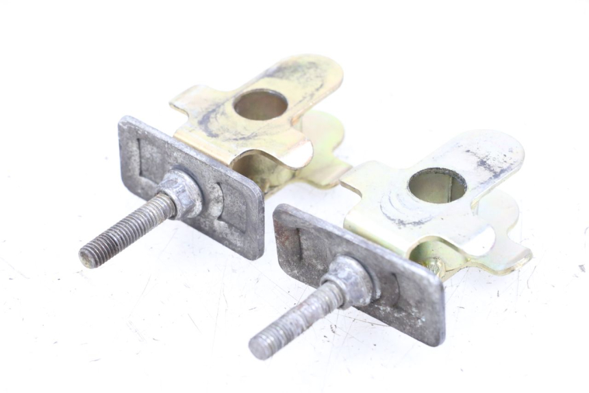 photo de CHAIN ADJUSTER HYOSUNG GTR 125 (2006 - 2008)