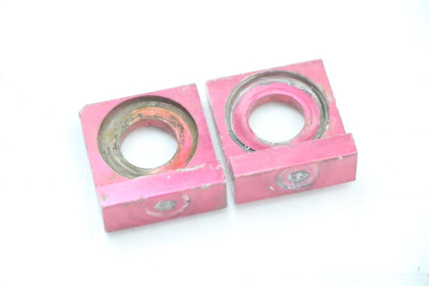 photo de CHAIN ADJUSTER YCF PIT BIKE 125 (2010 - 2018)