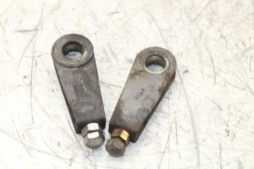 photo de CHAIN ADJUSTER SUZUKI GN 125 (1997 - 2000)