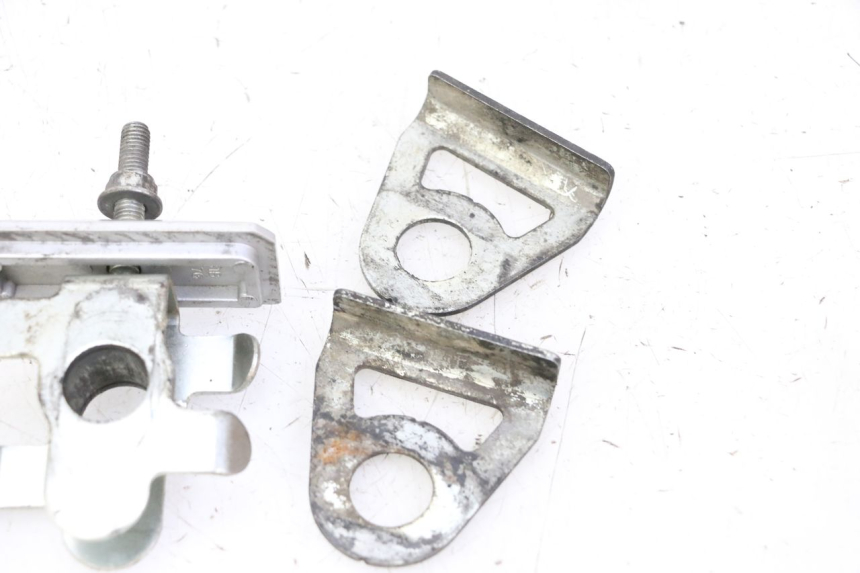 photo de CHAIN ADJUSTER SUZUKI SV S 650 (2003 - 2009)