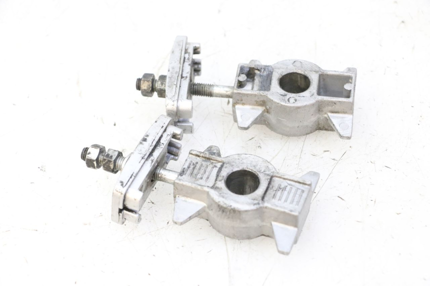 photo de CHAIN ADJUSTER YAMAHA XJ6 ABS 600 (2008 - 2016)