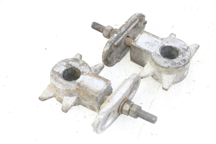 photo de CHAIN ADJUSTER YAMAHA XJN DIVERSION 600 (2000 - 2003)