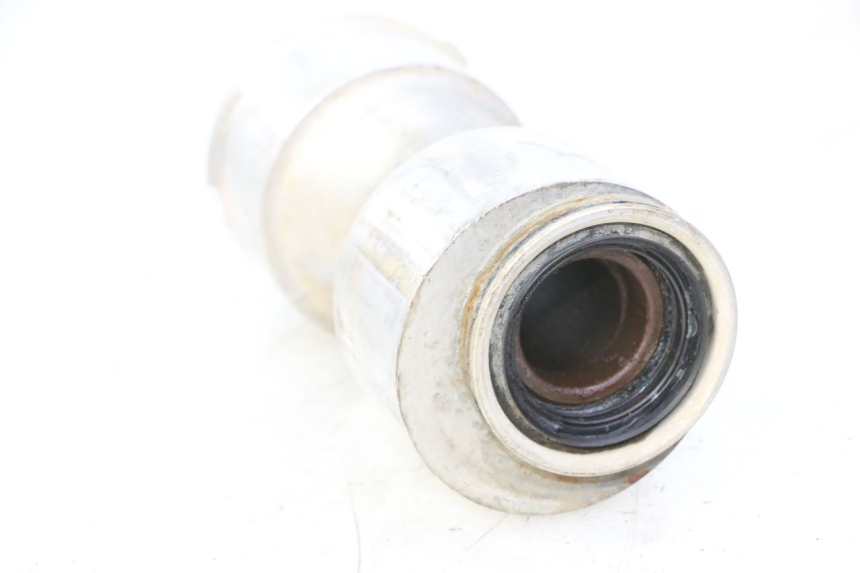 photo de CHAIN ADJUSTER YAMAHA YFM R RAPTOR 250 (2008 - 2014)