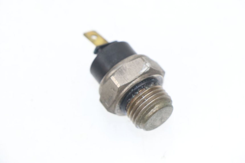 photo de THERMO SWITCH HONDA VTR F FIRESTORM 1000 (1997 - 2001) - Zoom on usage condition