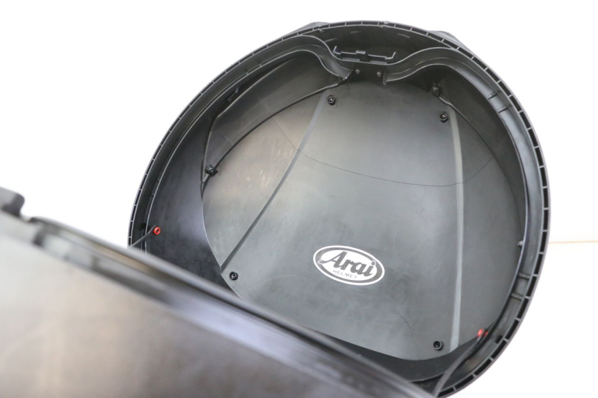 photo de TOP BOX HONDA FES S-WING SWING ABS 125 (2007 - 2015)