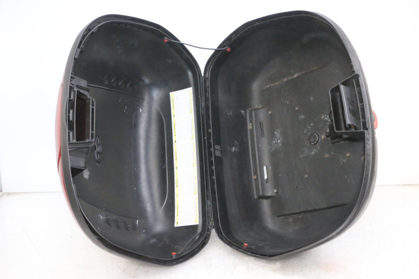 photo de TOP BOX PEUGEOT KISBEE 4T 50 (2010 - 2017) - Fixing points details