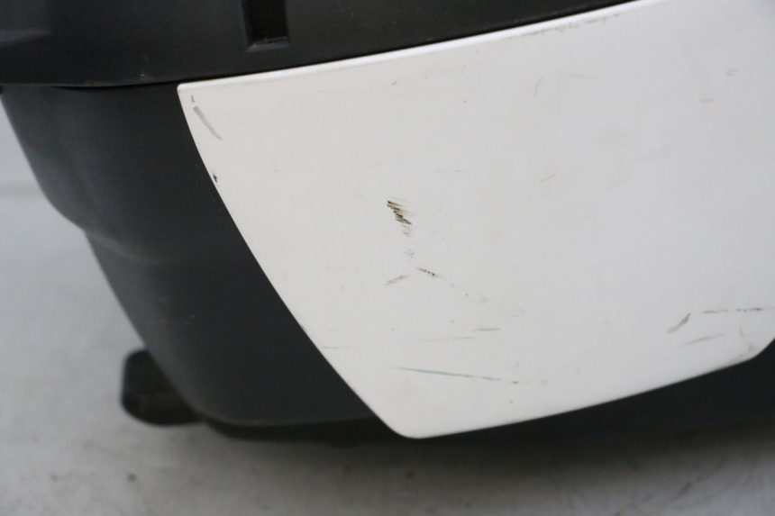 photo de TOP BOX YAMAHA NEO'S CORE 1 (2022 - 2026) - High-resolution close-up