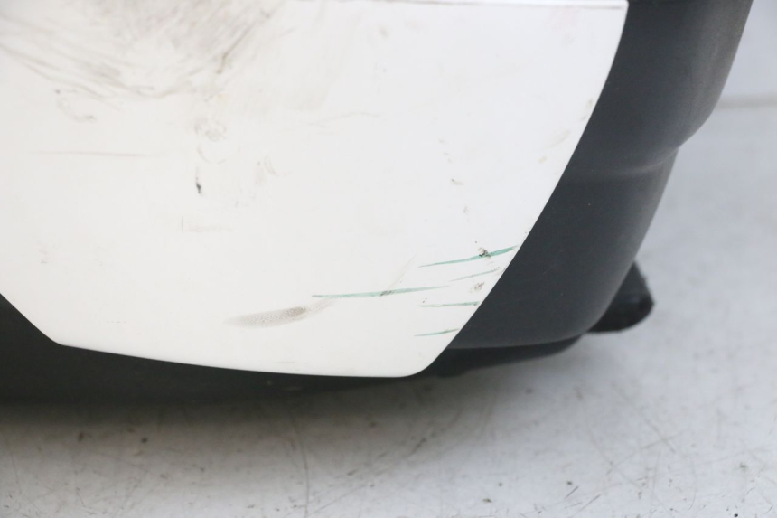 photo de TOP BOX YAMAHA NEO'S CORE 1 (2022 - 2026) - Alternative angle