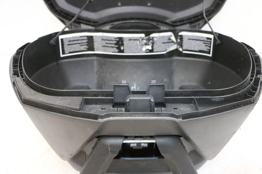 photo de TOP BOX YAMAHA NEO'S CORE 1 (2022 - 2026) - Additional view of the item