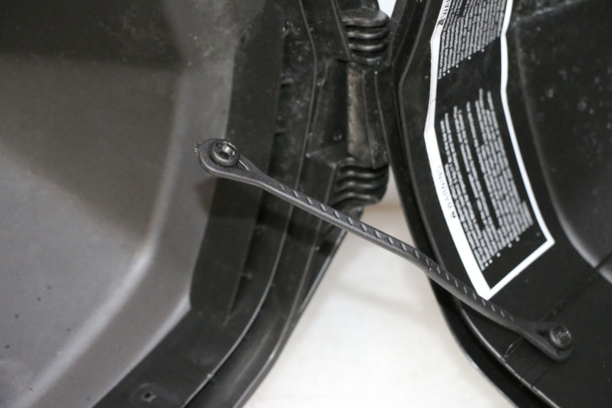 photo de TOP BOX YAMAHA NEO'S CORE 1 (2022 - 2026) - Detailed visual inspection