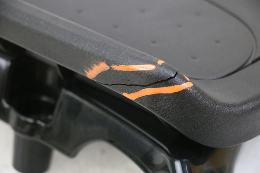 photo de TOP BOX PEUGEOT TWEET 4T 50 (2023 - 2025)