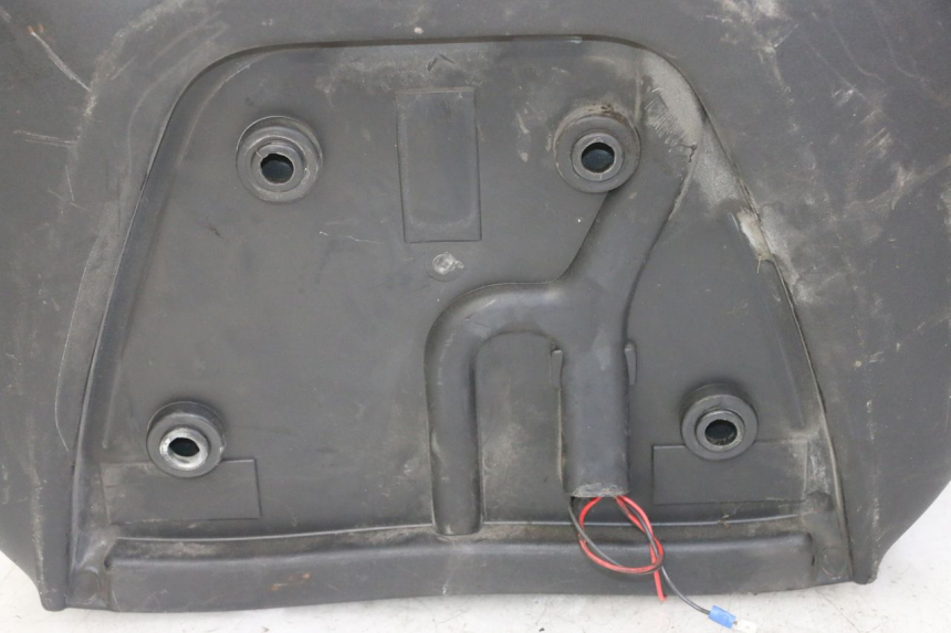 photo de TOP BOX APRILIA SCARABEO GT TOURING 125 (1999 - 2005)