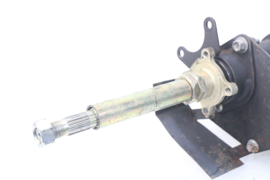 photo de REAR WHEEL SHAFT CHINESE QUAD ATV ENFANT 125 - Fixing points details