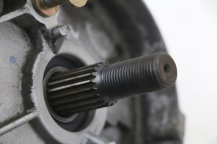 photo de REAR WHEEL SHAFT SYM FIDDLE 3 III 50 (2014 - 2020)
