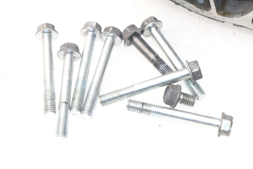 photo de REAR WHEEL SHAFT HONDA NSS EX FORZA 250 (2008 - 2009)