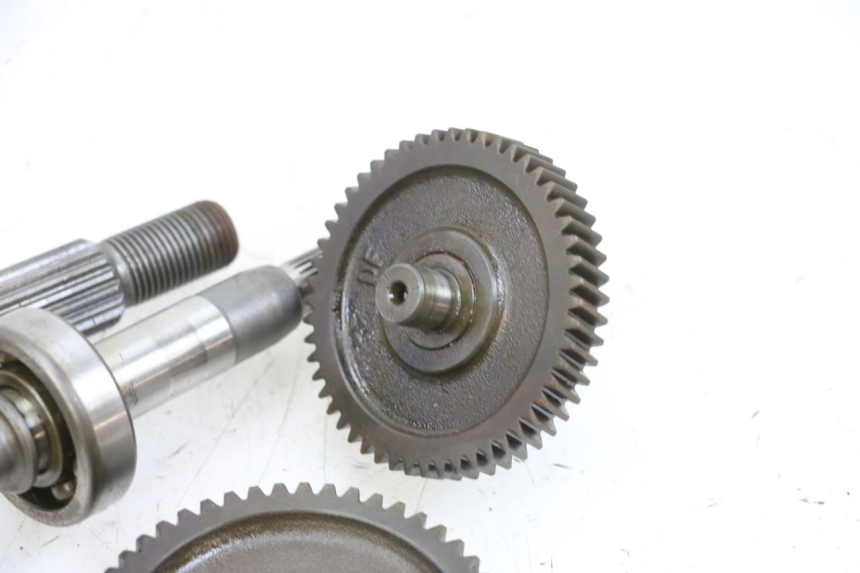 photo de REAR WHEEL SHAFT SPEEDY HT50QT6 50 - Alternative perspective