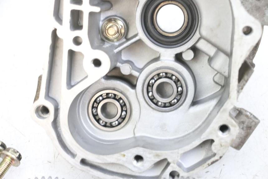 photo de WHEEL TRANSMISSION PEUGEOT KISBEE 4T 50 (2010 - 2017) - Spare part profile view