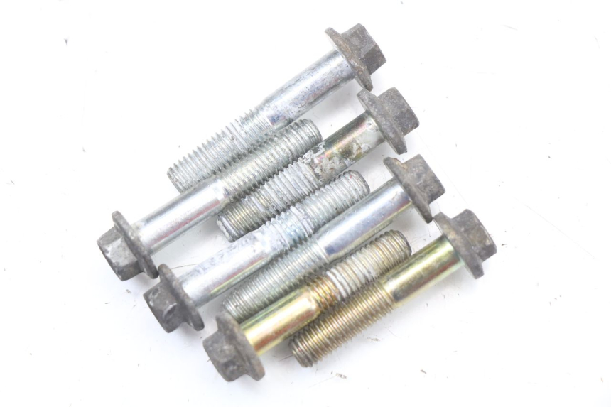 photo de REAR WHEEL SHAFT RENAULT KOURANOS 125 (2001 - 2004)