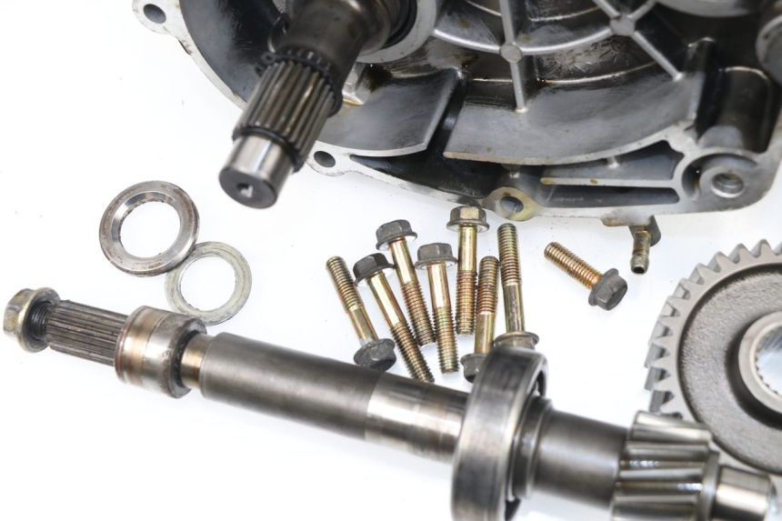 photo de REAR WHEEL SHAFT KYMCO XCITING 500 (2007 - 2010)