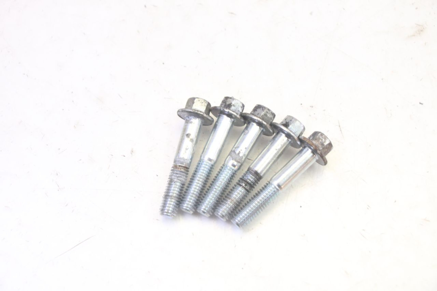 photo de REAR WHEEL SHAFT PIAGGIO NEW TYPHOON 50 (2010 - 2017)