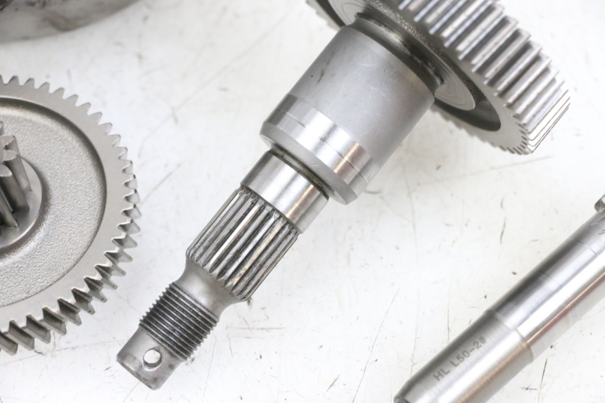 photo de REAR WHEEL SHAFT PIAGGIO NEW TYPHOON 50 (2018 - 2021) - Component zoom