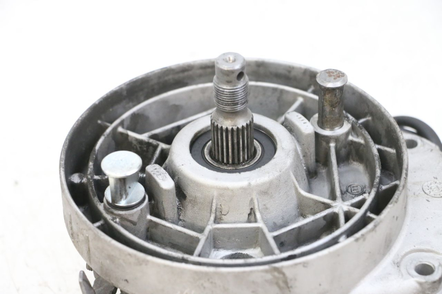 photo de REAR WHEEL SHAFT PIAGGIO NEW TYPHOON 50 (2018 - 2021) - Zoom on usage condition