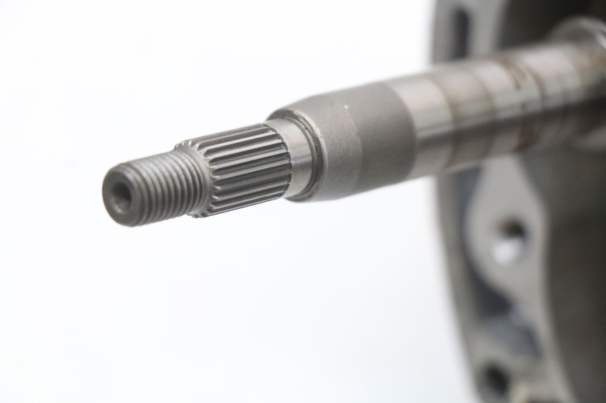 photo de REAR WHEEL SHAFT SYM ORBIT 50 (2008 - 2010)