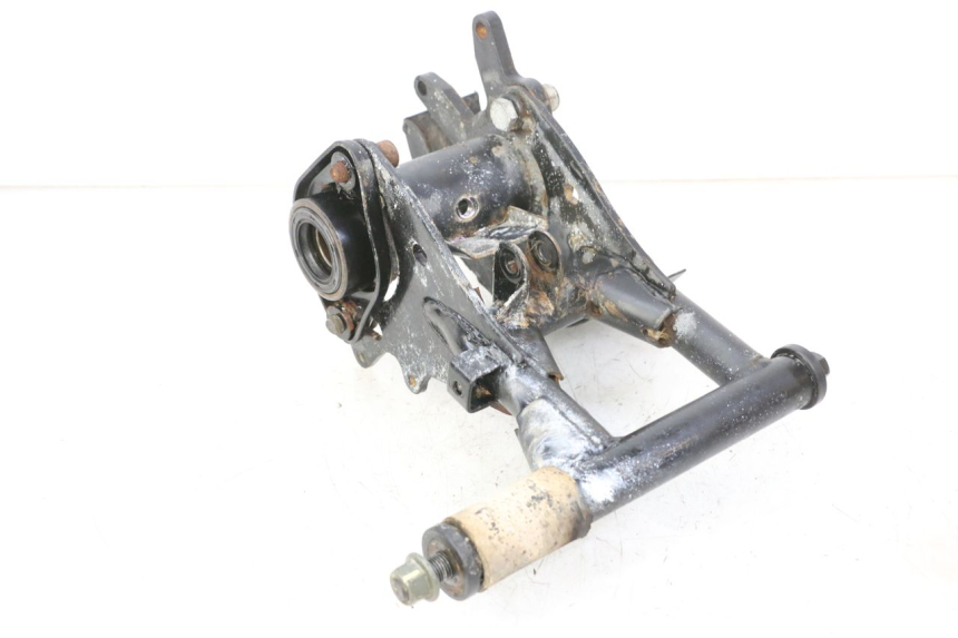 photo de REAR WHEEL SHAFT HYTRACK S 150 (2003 - 2011)