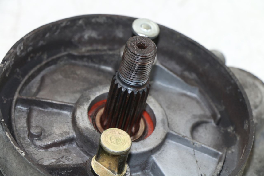 photo de REAR WHEEL SHAFT DAELIM S4 50 (2010 - 2015)