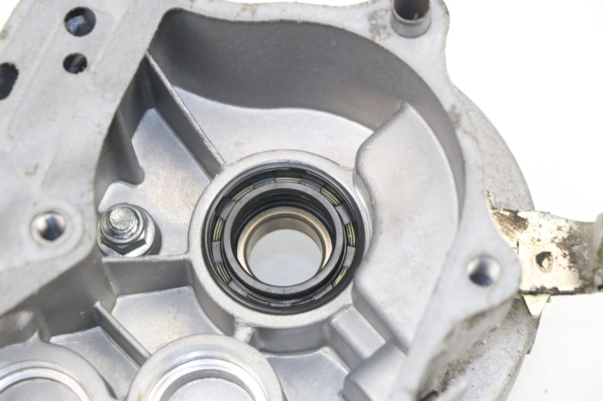 photo de REAR WHEEL SHAFT SAMPO LY50QT-21 50 (2009 - 2014)