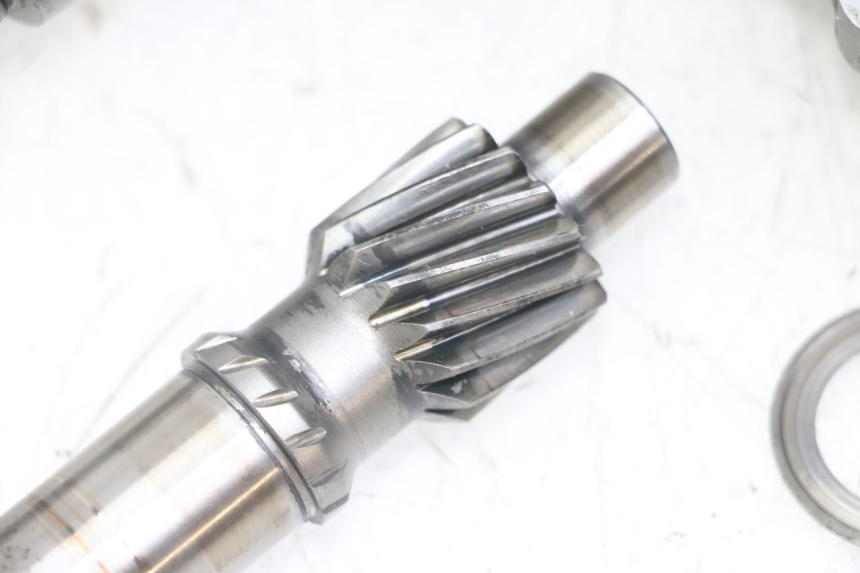photo de REAR WHEEL SHAFT PEUGEOT SATELIS 125 (2013 - 2018)