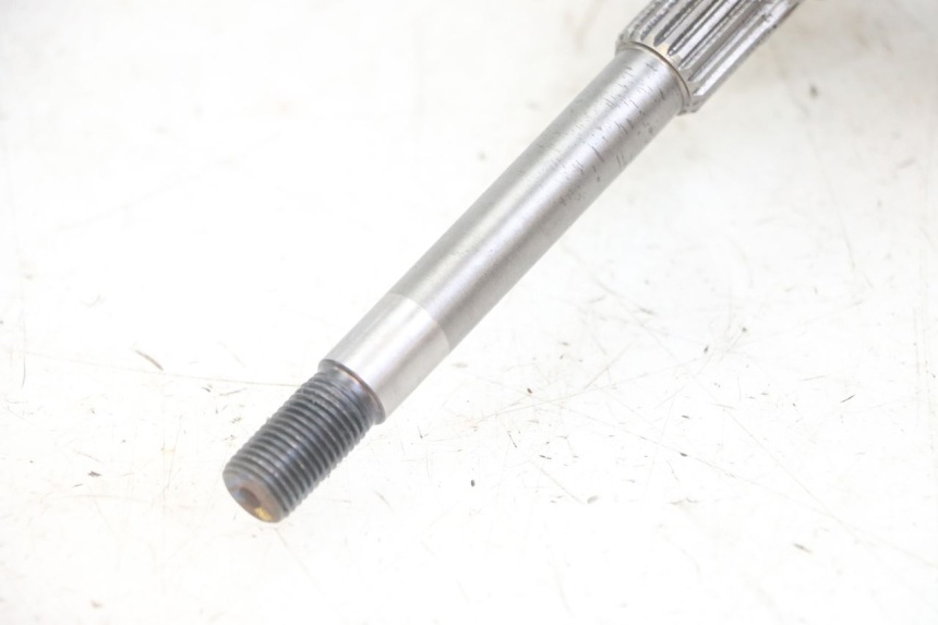 photo de REAR WHEEL SHAFT PEUGEOT SATELIS 125 (2013 - 2018)