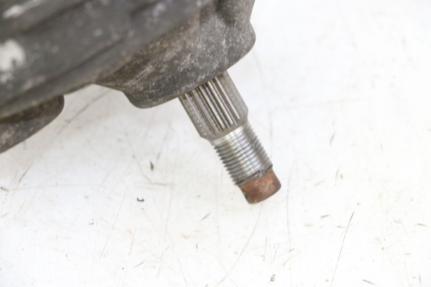 photo de REAR WHEEL SHAFT HONDA X8R 50 (1998 - 2003)