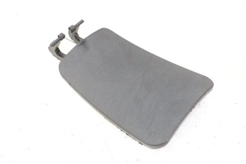 photo de FUEL FLAP PIAGGIO MP3 LT 300 (2010 - 2016)