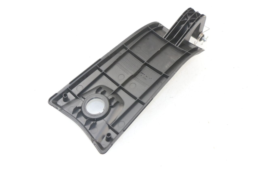 photo de FUEL FLAP YAMAHA XMAX X-MAX ABS 125 (2014 - 2016) - Zoom on usage condition