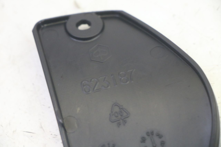 photo de FRONT INSPECTION COVER PIAGGIO MP3 RL 250 (2007 - 2010) - Technical close-up