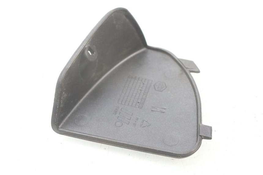 photo de FRONT INSPECTION COVER PIAGGIO BEVERLY 125 (1998 - 2005)