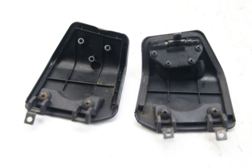 photo de FRONT INSPECTION COVER DAELIM S3 125 (2010 - 2017)