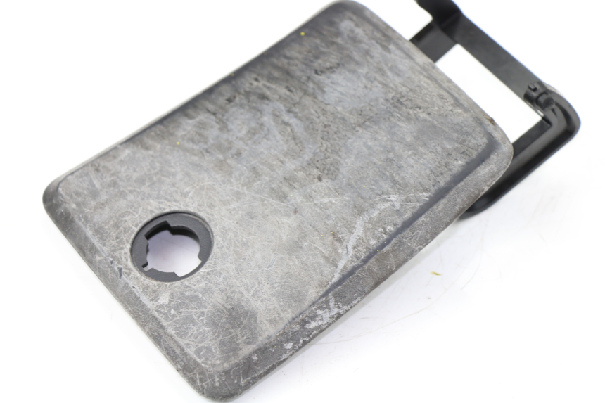 photo de FRONT INSPECTION COVER SUZUKI UH BURGMAN 125 (2002 - 2006)