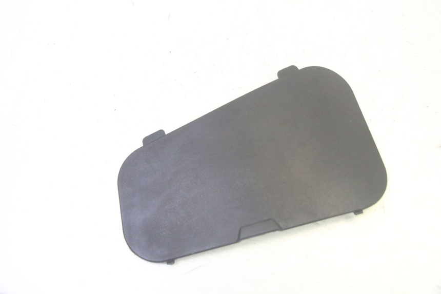 photo de INSPECTION COVER SUZUKI BURGMAN 125 (2007 - 2014)
