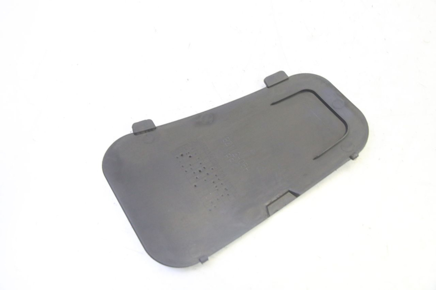 photo de INSPECTION COVER SUZUKI BURGMAN 125 (2007 - 2014)