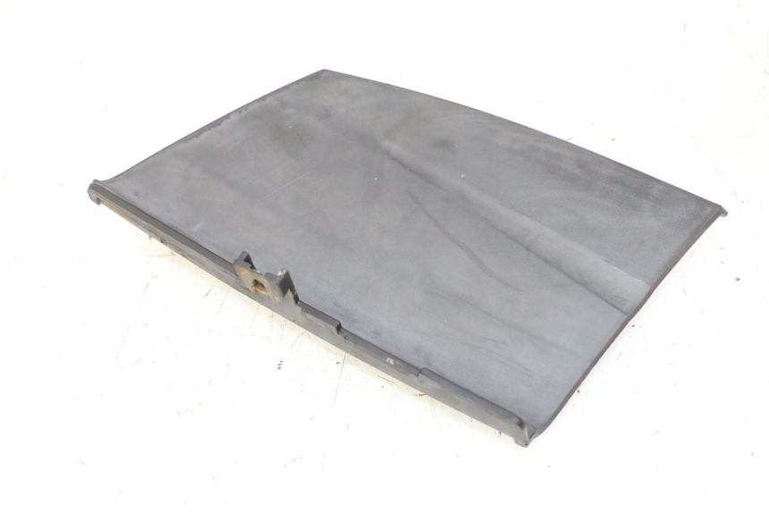 photo de RIGHT SIDE ACCESS PANEL HONDA FES S-WING SWING ABS 125 (2007 - 2015)