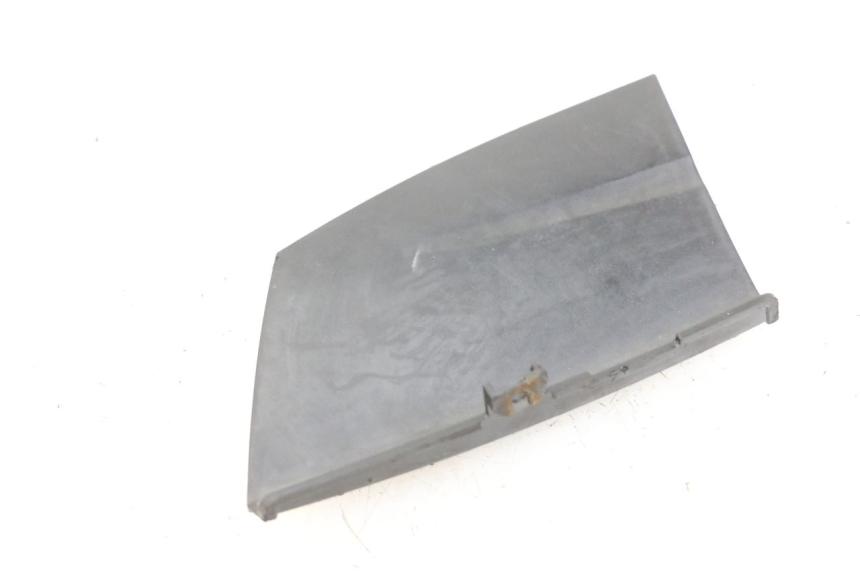 photo de RIGHT SIDE ACCESS PANEL HONDA FES S-WING SWING ABS 125 (2007 - 2015)
