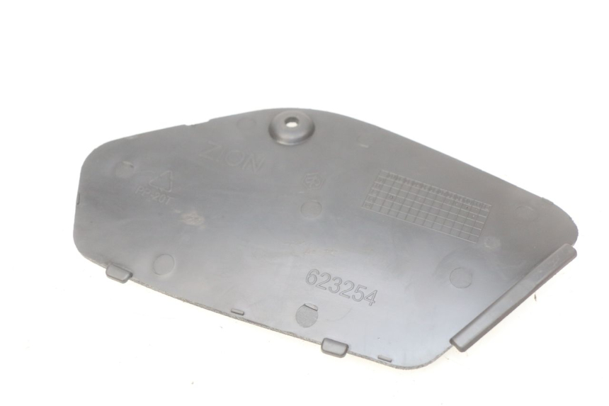 photo de RIGHT INSPECTION COVER PIAGGIO MP3 LT 300 (2010 - 2016)