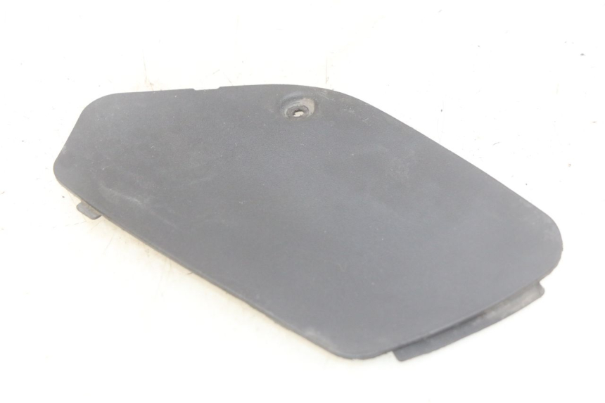 photo de RIGHT SIDE ACCESS PANEL PIAGGIO MP3 LT 400 (2007 - 2012)